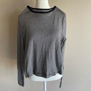 Women's No Boundaries Long Sleeve Top - Sz. M